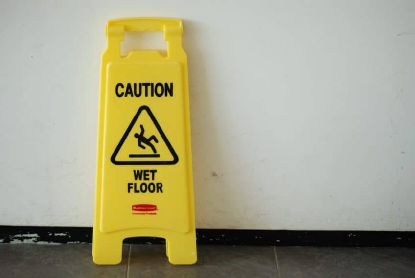 posted-warning-652115-e1486563891857