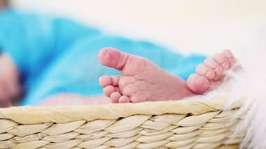 cropped-feet-619534-1024x577-380